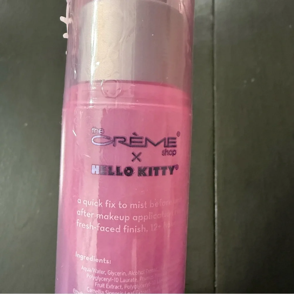 The Crème X Hello Kitty Makeup Perfecting Mist 3.38 FL OZ